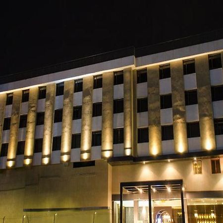 Hotel Siesta Hinjewadi Pune Dış mekan fotoğraf