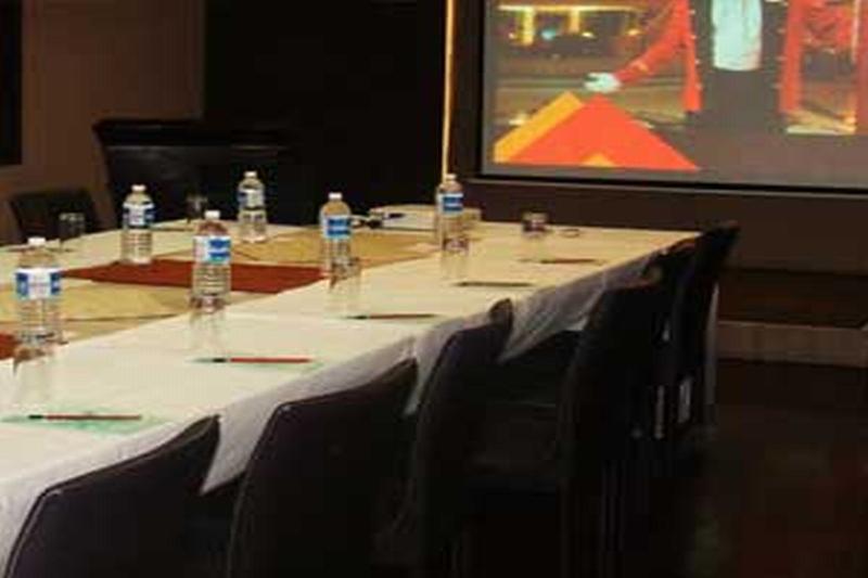 Hotel Siesta Hinjewadi Pune Dış mekan fotoğraf