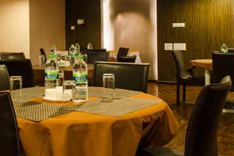 Hotel Siesta Hinjewadi Pune Dış mekan fotoğraf